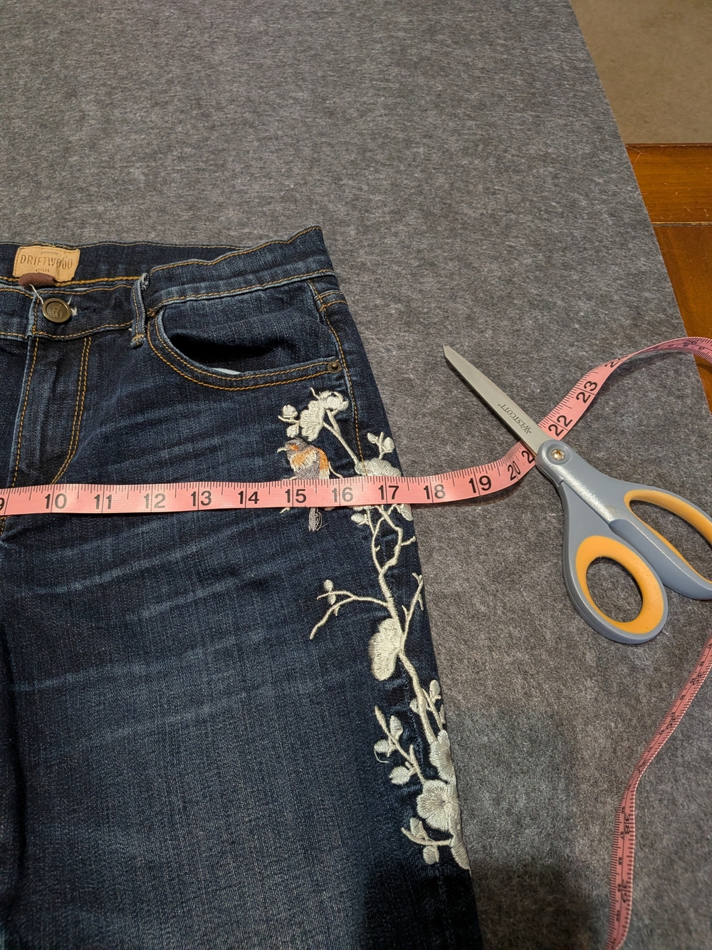 DRIFTWOOD Dark Indigo Skinny Jeans with White Floral Embroidery - Picture 5 of 13